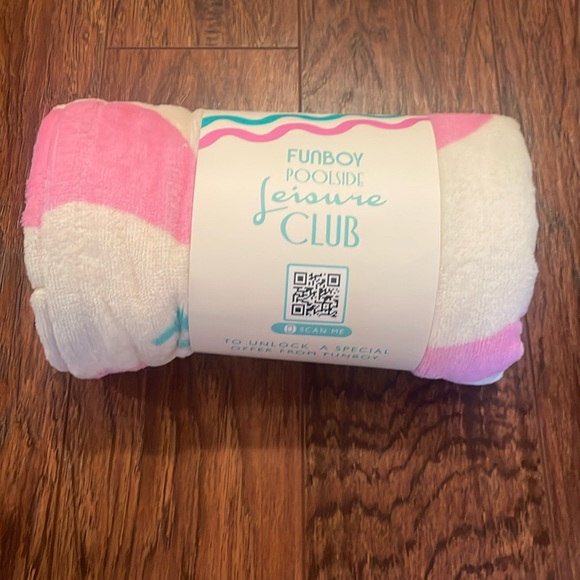 Funboy Beach Towel - Picture 1 of 2